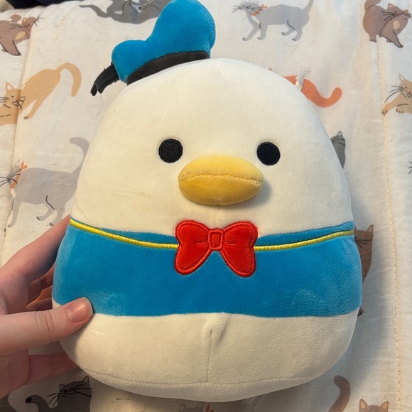Squishmallows Other - 7 inch donald duck squishmallow